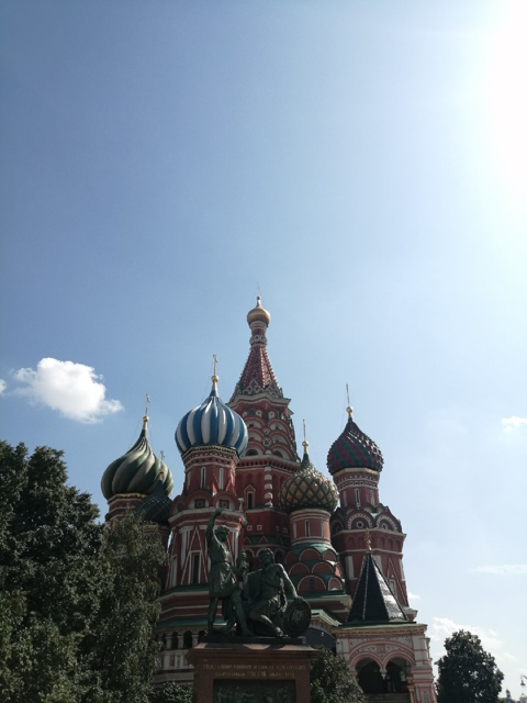 День России — праздник, объединяющий сердца