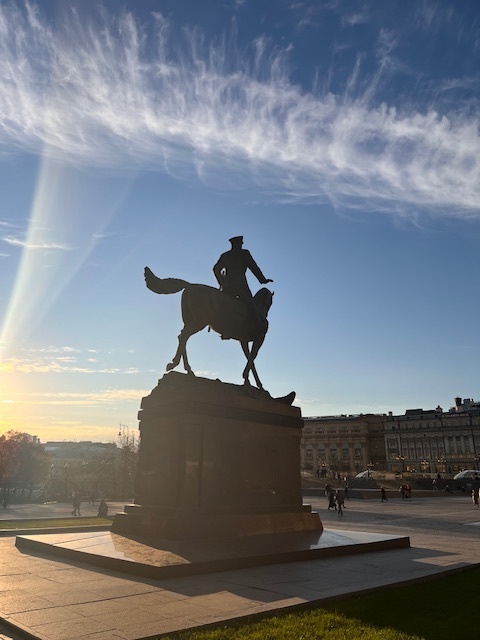 День России — праздник, объединяющий сердца