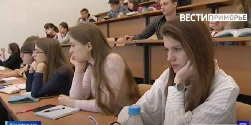 Четыре года учебы больше не хватит? Новая система образования решит проблему подготовки специалистов!