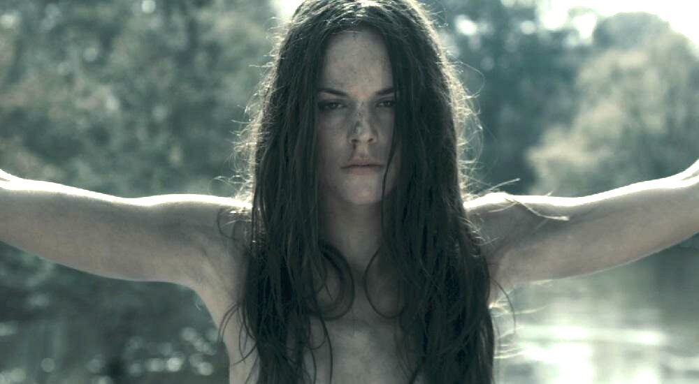 Обзор на фильм "Я плюю на ваши могилы" (2010)