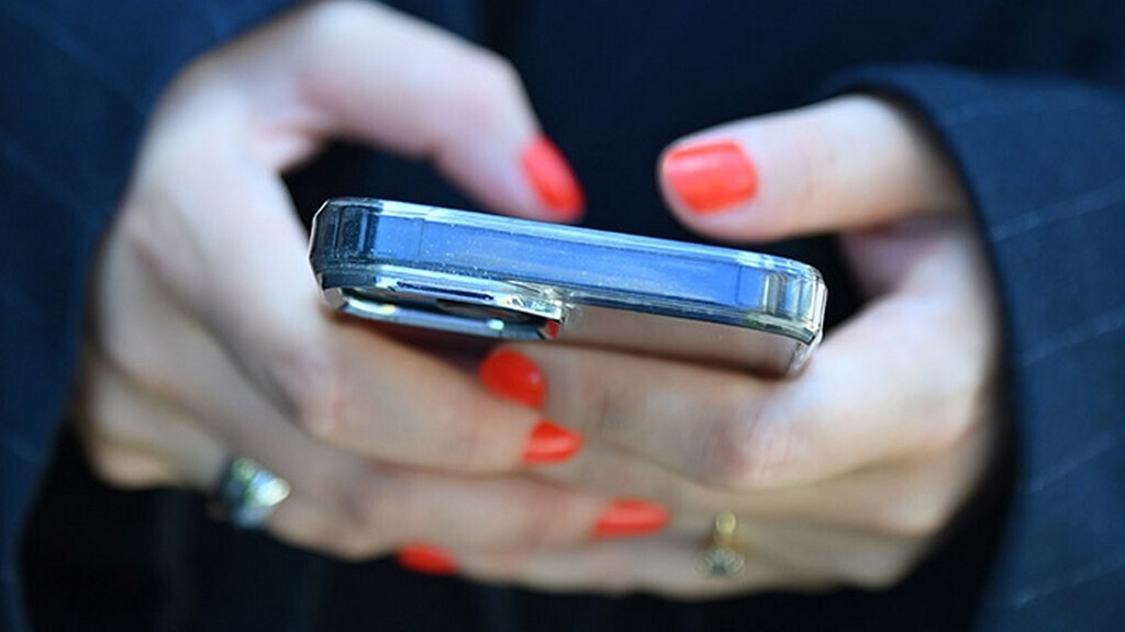 Россия создает суперприложение: Путин подписал закон о национальном цифровом сервисе