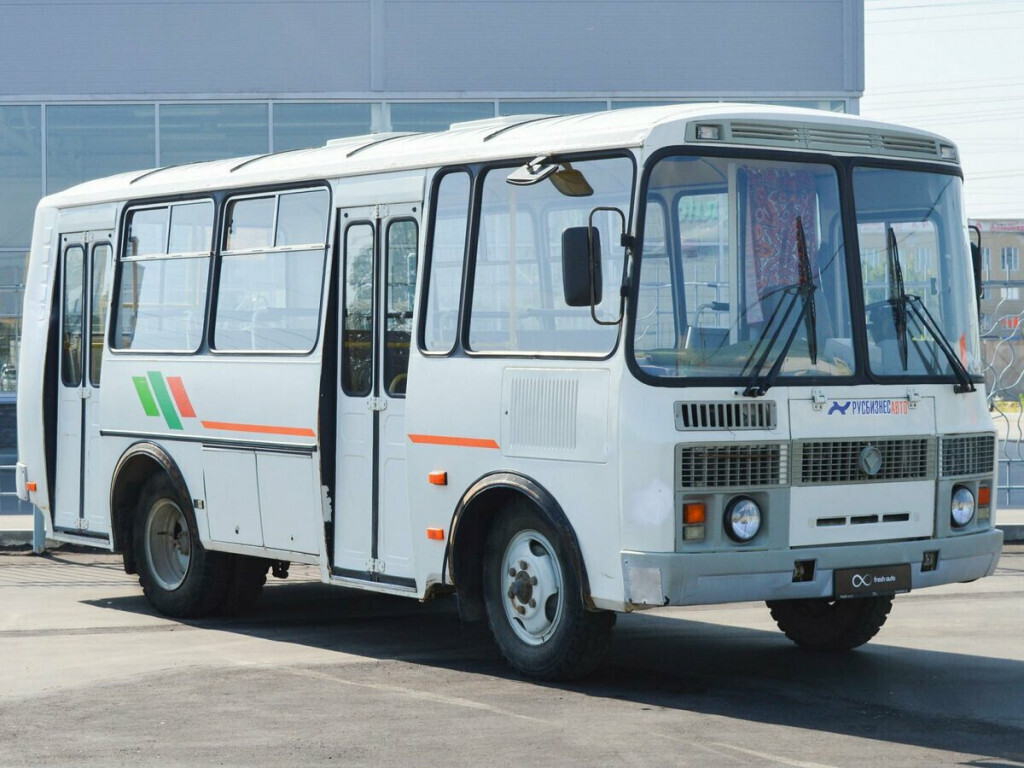 Помощь спортивной команде в приобретении автобуса для поездок на соревнования