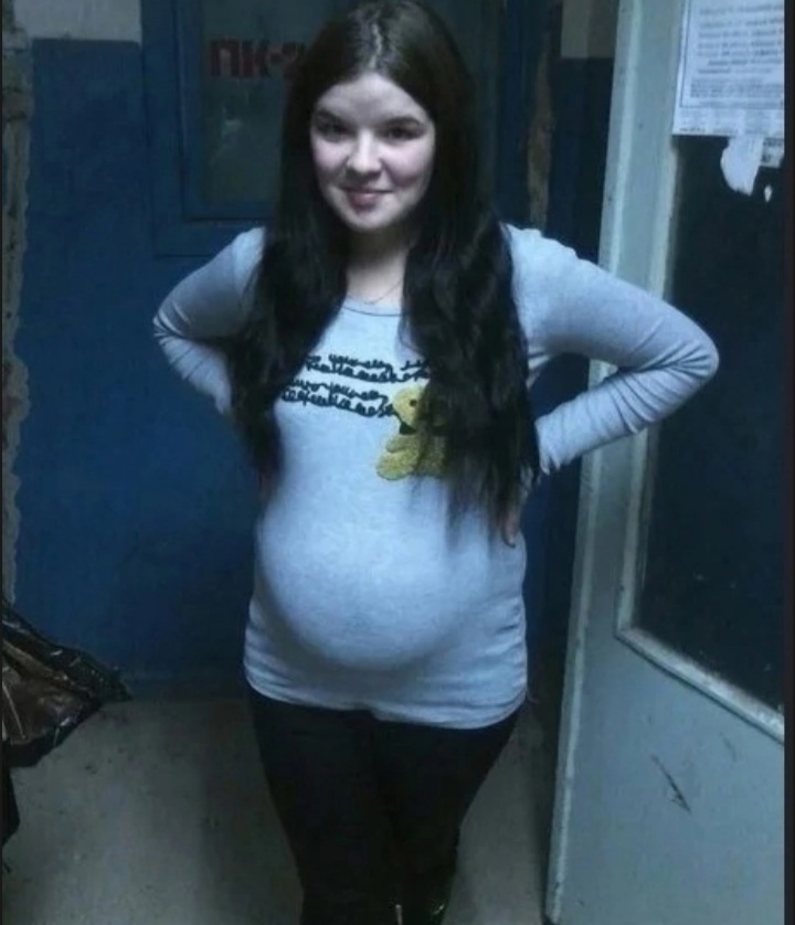 Беременным школьницам будут выплачивать пособия.