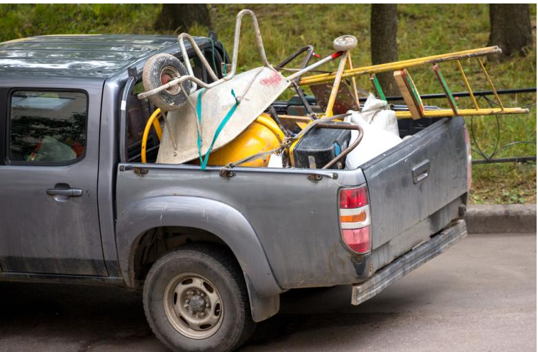 Внимание дачникам! Предупреждение о штрафах за нарушение правил перевозки грузов в автомобиле.