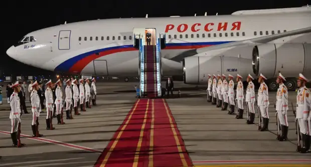 «Россия» в Нью-Йорке, кто прилетел?