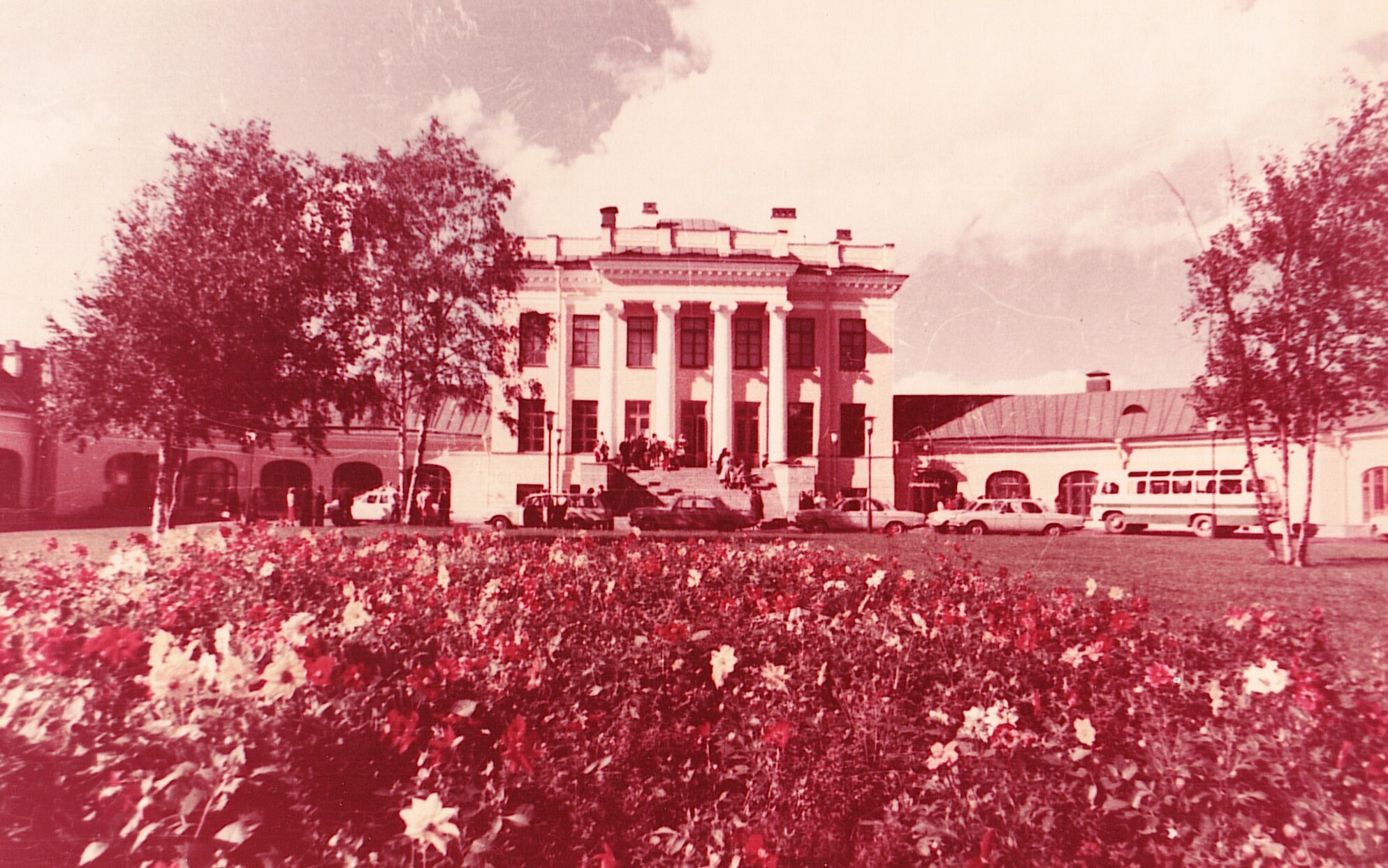 В надежде, что Богу не до смеха.