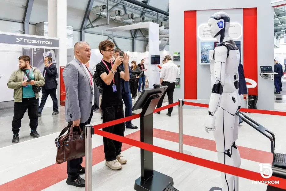 Иннопром-2025:Мишустину показали будущее российской промышленности