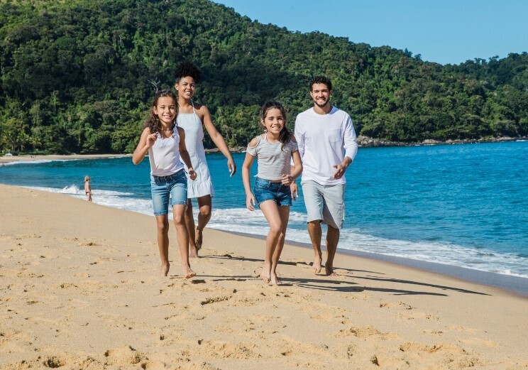 Деньги за выезд за границу - «веселенькая» инициатива от бывшего КВН-щика