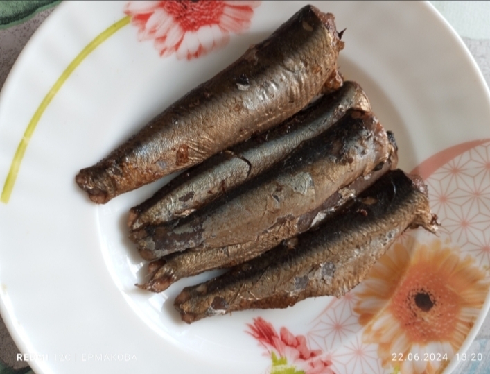 "Шпроты" из донской селёдки.