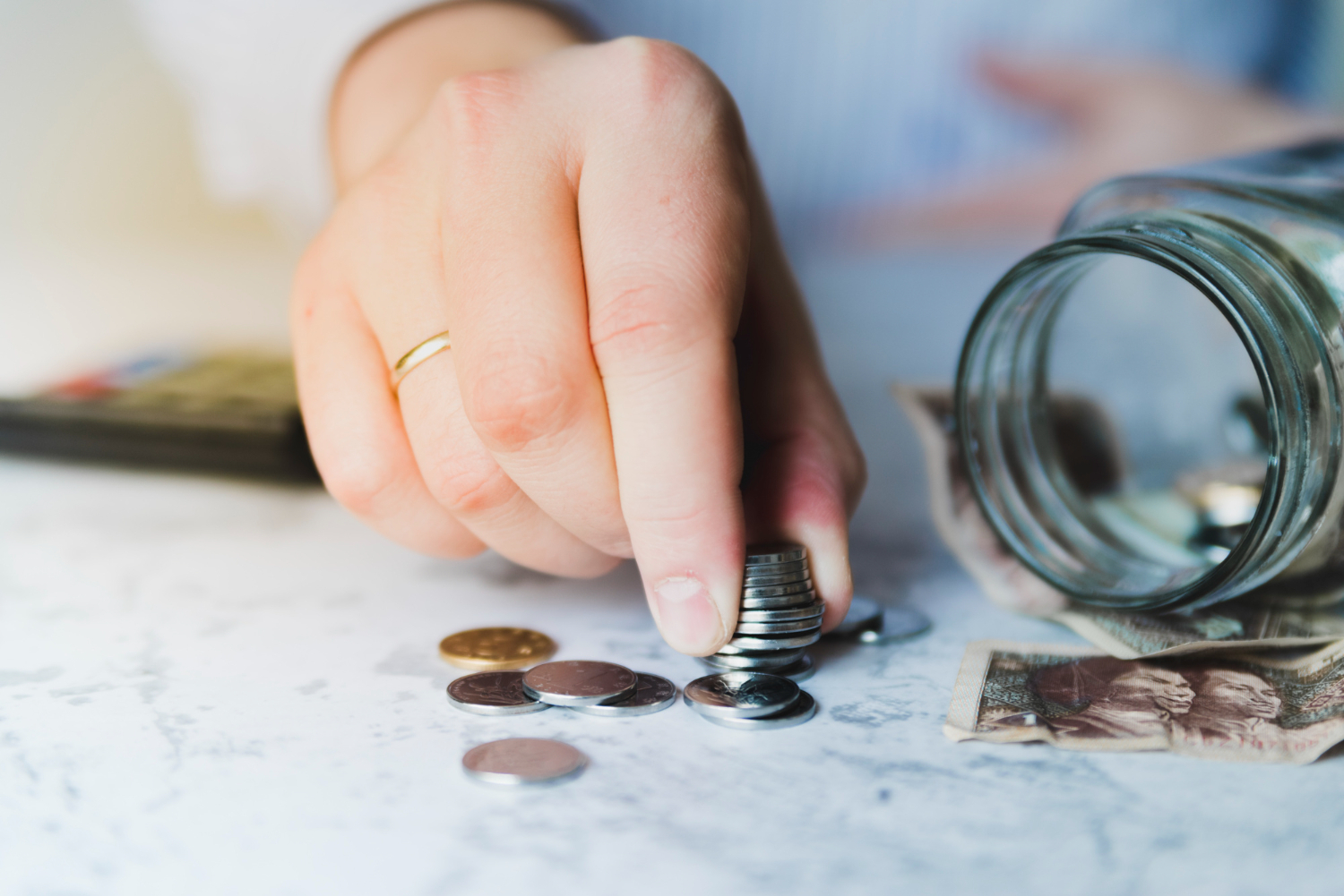 Мужчина положил на вклад 5 млн — но их украл управляющий банка, а сам банк отказался возместить ущерб