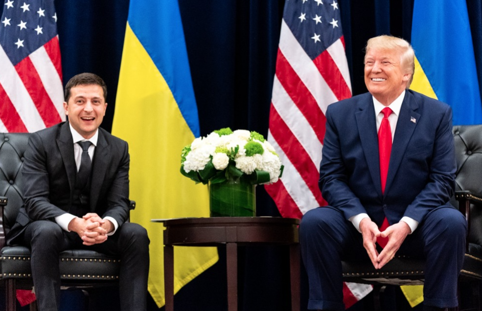 Трамп пообещал Зеленскому не обсуждать с Путиным территориальный вопрос