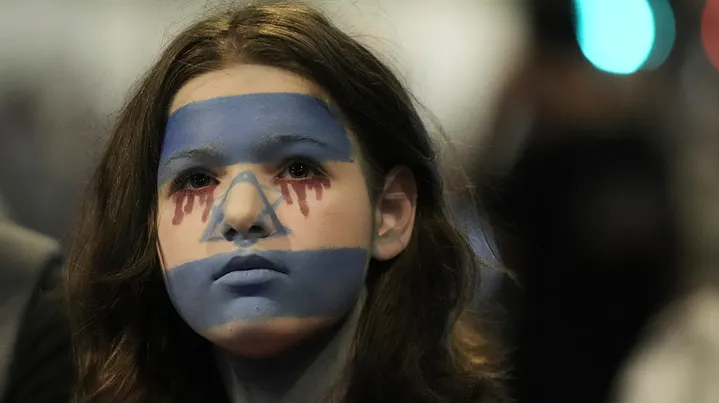 Израиль объявил о массовом переселении палестинцев в южную часть Газы в преддверии нового наступления.