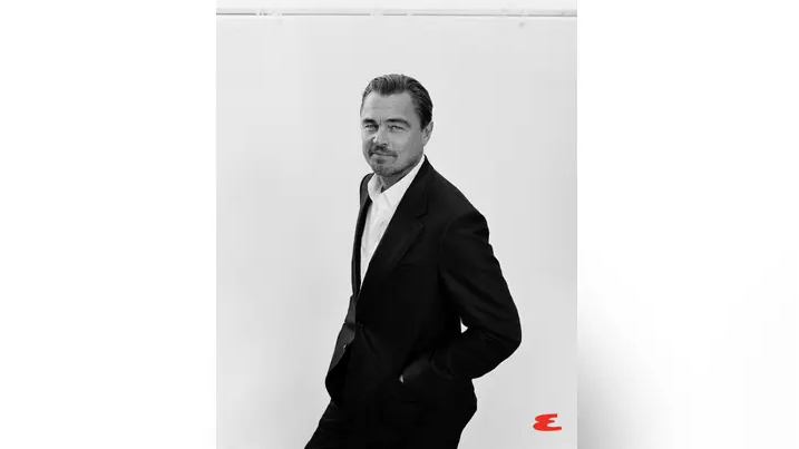 Голливудская звезда раскрывает свой «эмоциональный возраст», встречаясь с 26-летней девушкой.