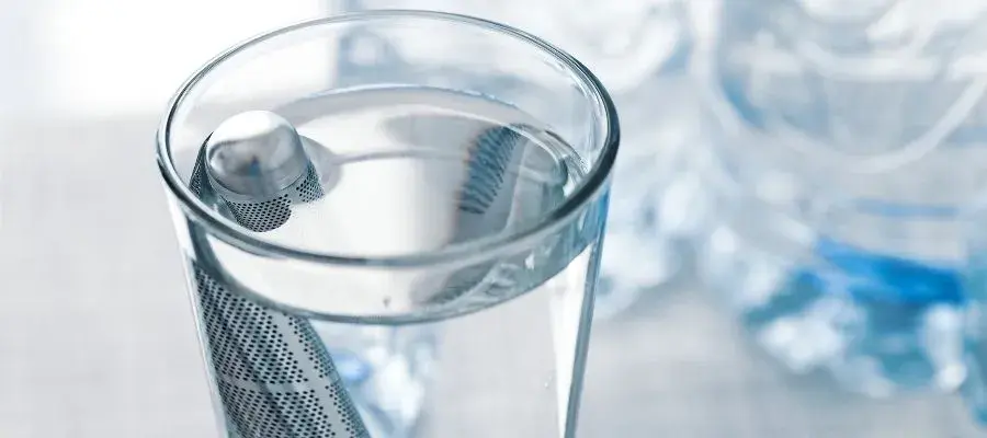 Серебряная Капля Чистоты: Почему в 2025 году Мы Будем Пить Воду, Обработанную Серебром? 💧✨