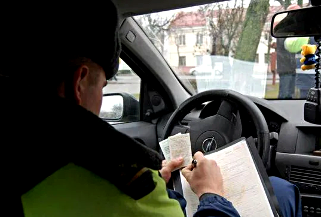 Как правильно подписать протокол ГИБДД и не разрушить свою водительскую жизнь