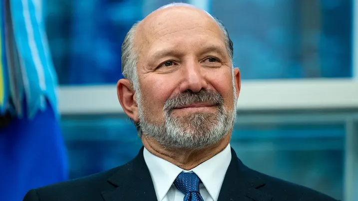 Трамп вызвал негативную реакцию консерваторов, открыв двери для 600 000 китайских студентов: «Что это за безумие?».