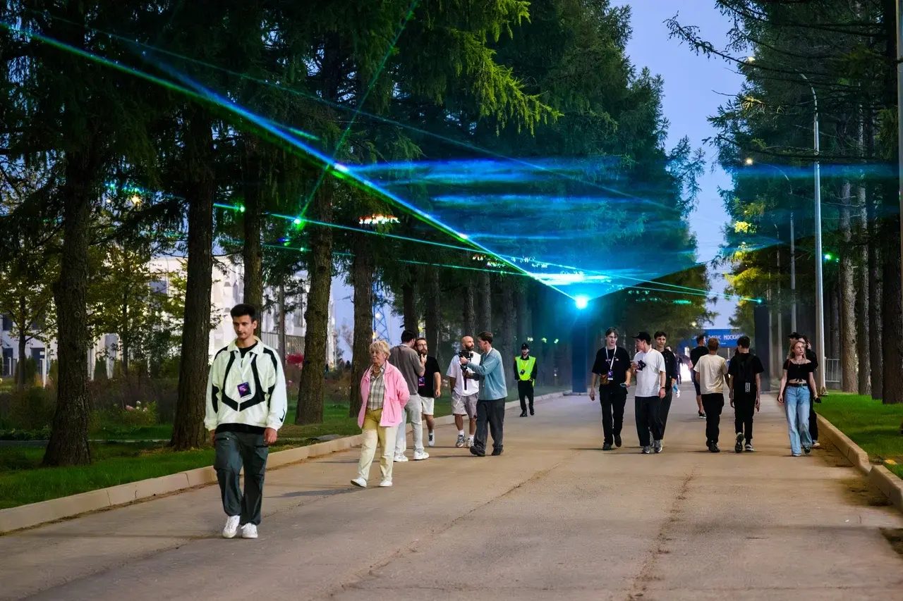 В кинопарке «Москино» впервые прошел фестиваль света «Проекция»