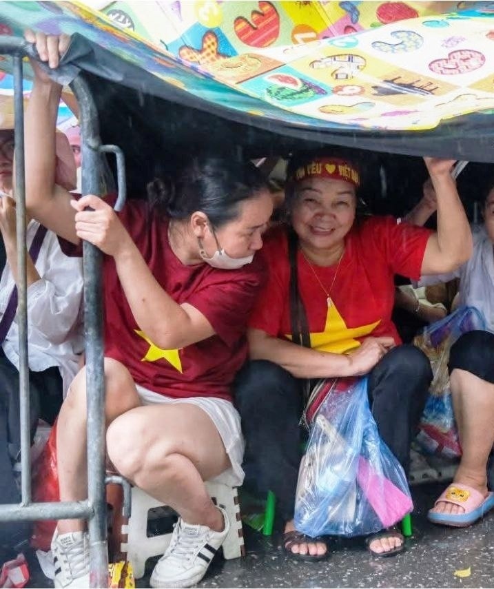 «Хочу замуж за русского!» — что творится во Вьетнаме перед военным парадом