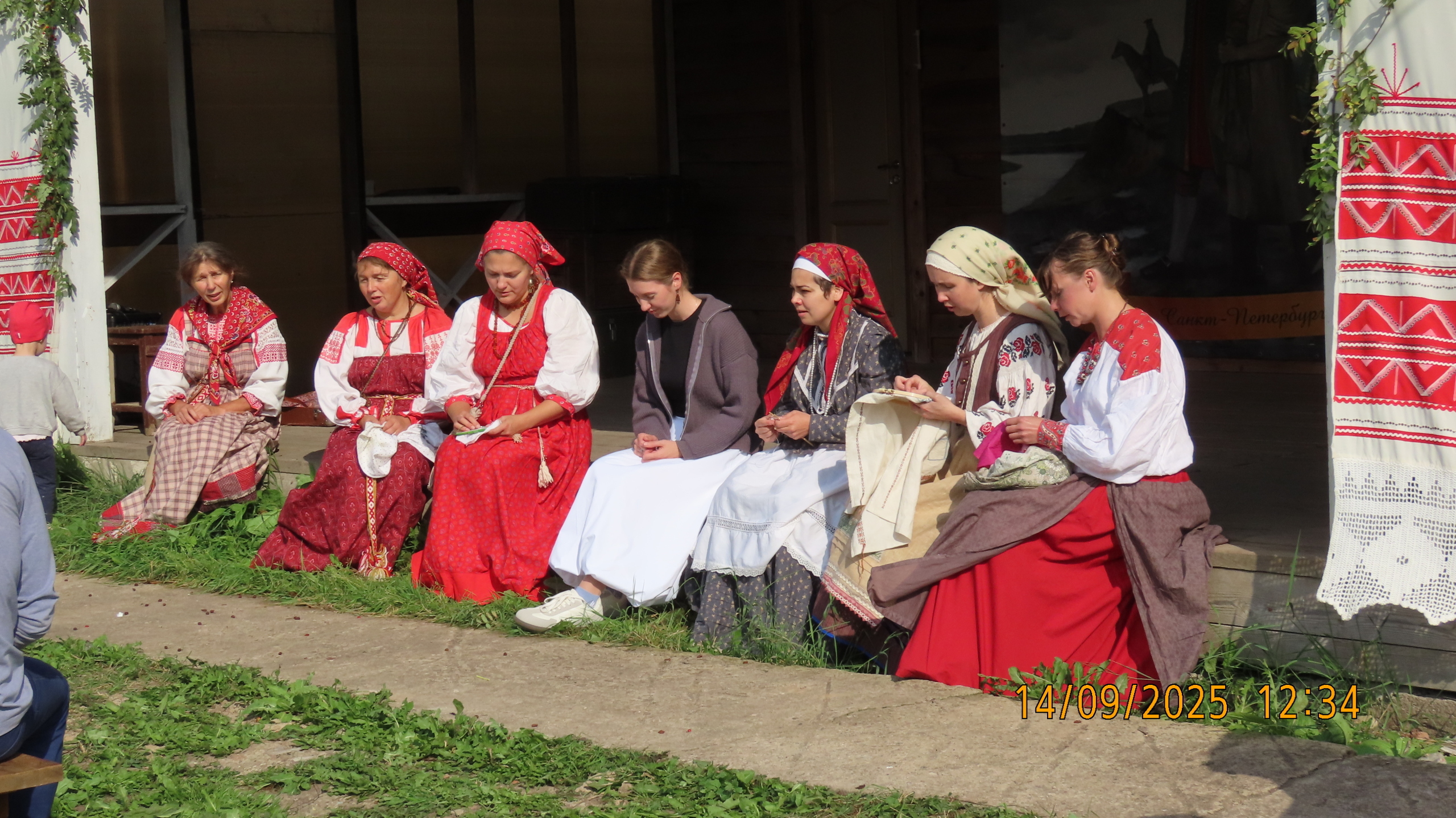 Возрождение / Тайцы, деревня Александровка / Храм Святого благоверного князя Александра Невского.
