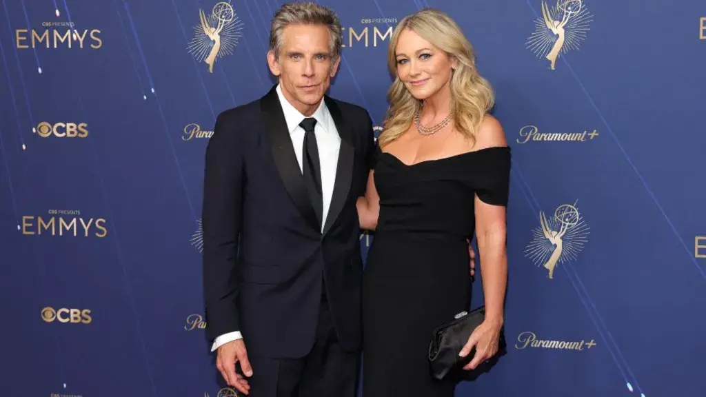 Сидни Суини и Лиза из Blackpink на красной дорожке Эмми