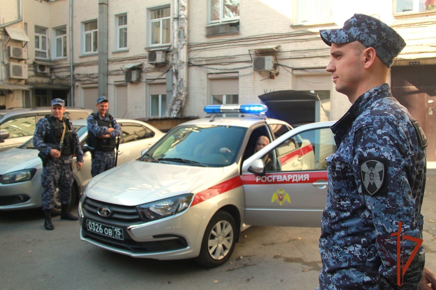 В Новосибирске сотрудники Росгвардии провели экскурсию для учащихся подшефного техникума В Новосибирске сотрудники Росгвардии провели экскурсию для учащихся подшефного техникума