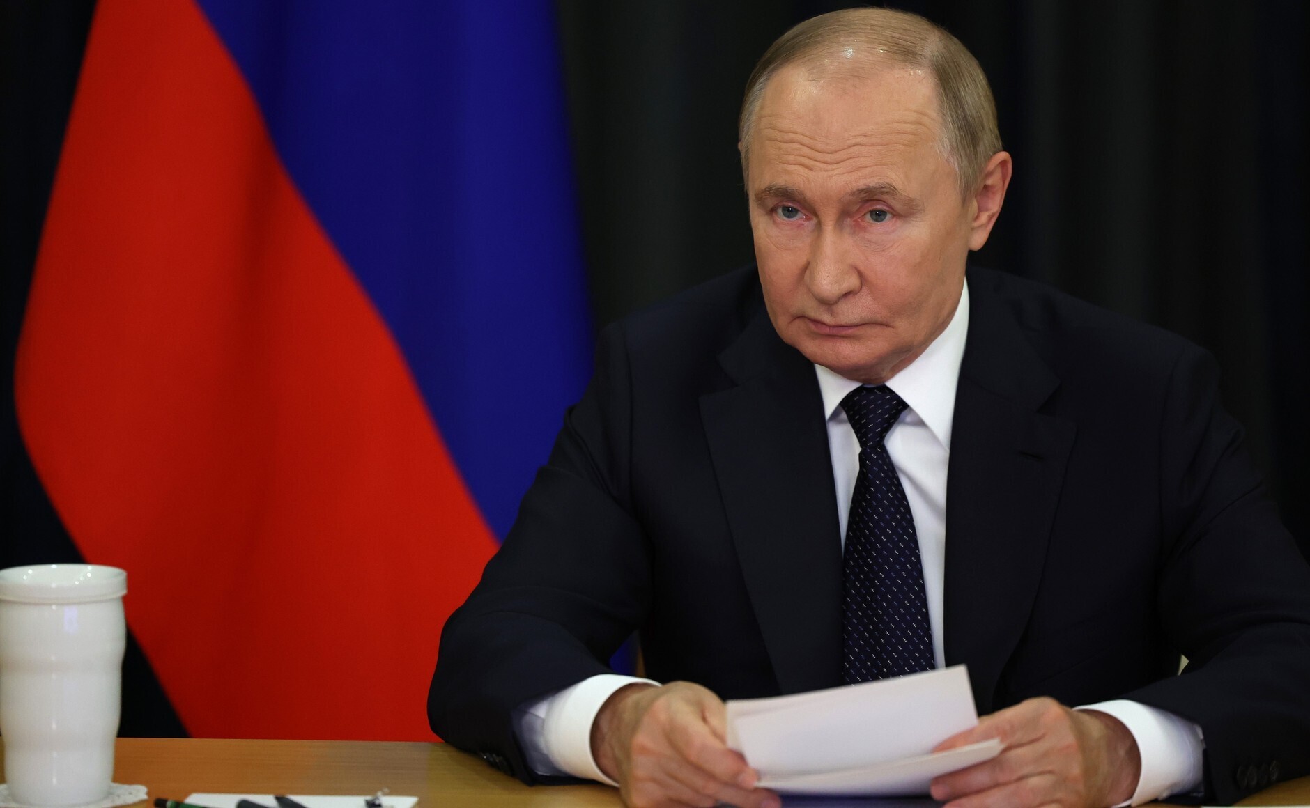 Путину «хотелось бы» ежеквартально индексировать пенсии и пособия. Так что мешает?