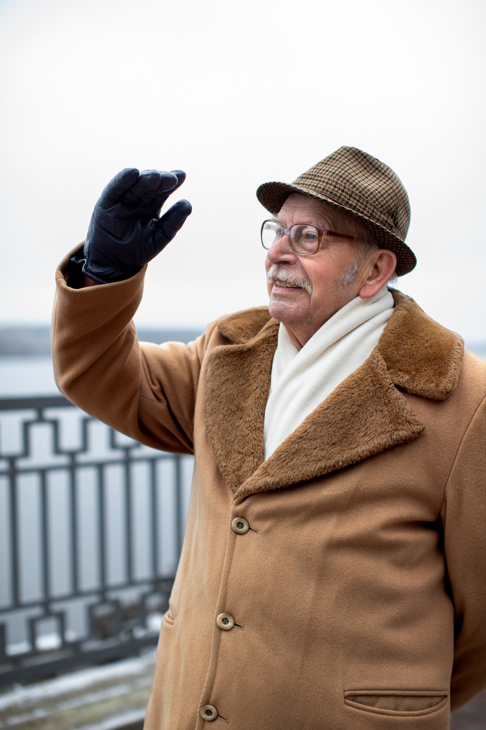 Пенсии с 1 октября 2025 года: кому ждать прибавки до 16 000 рублей и как ее получить; Проверьте, входите ли вы в список счастливчиков ...