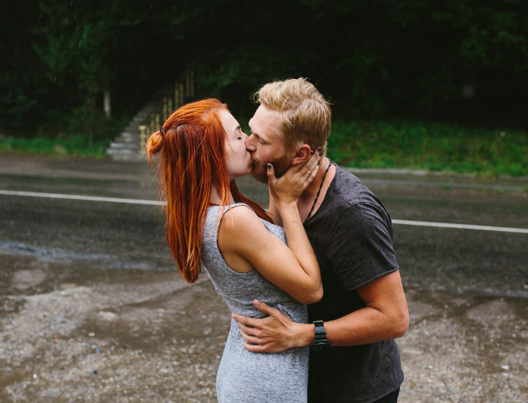 Чем опасен секс в публичных местах с точки зрения закона