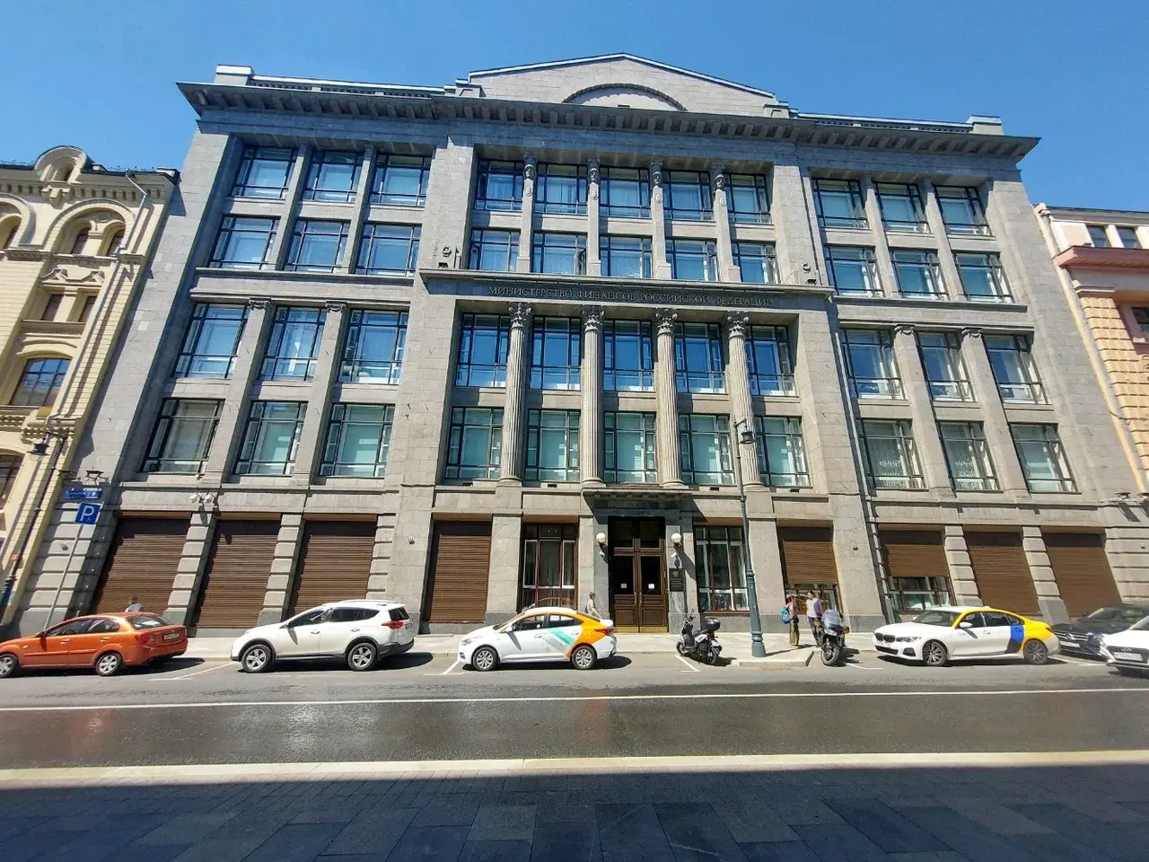 Священная Жертва и абсолютная необходимость: эксперты оценили предложение Минфина повысить НДС до 22%