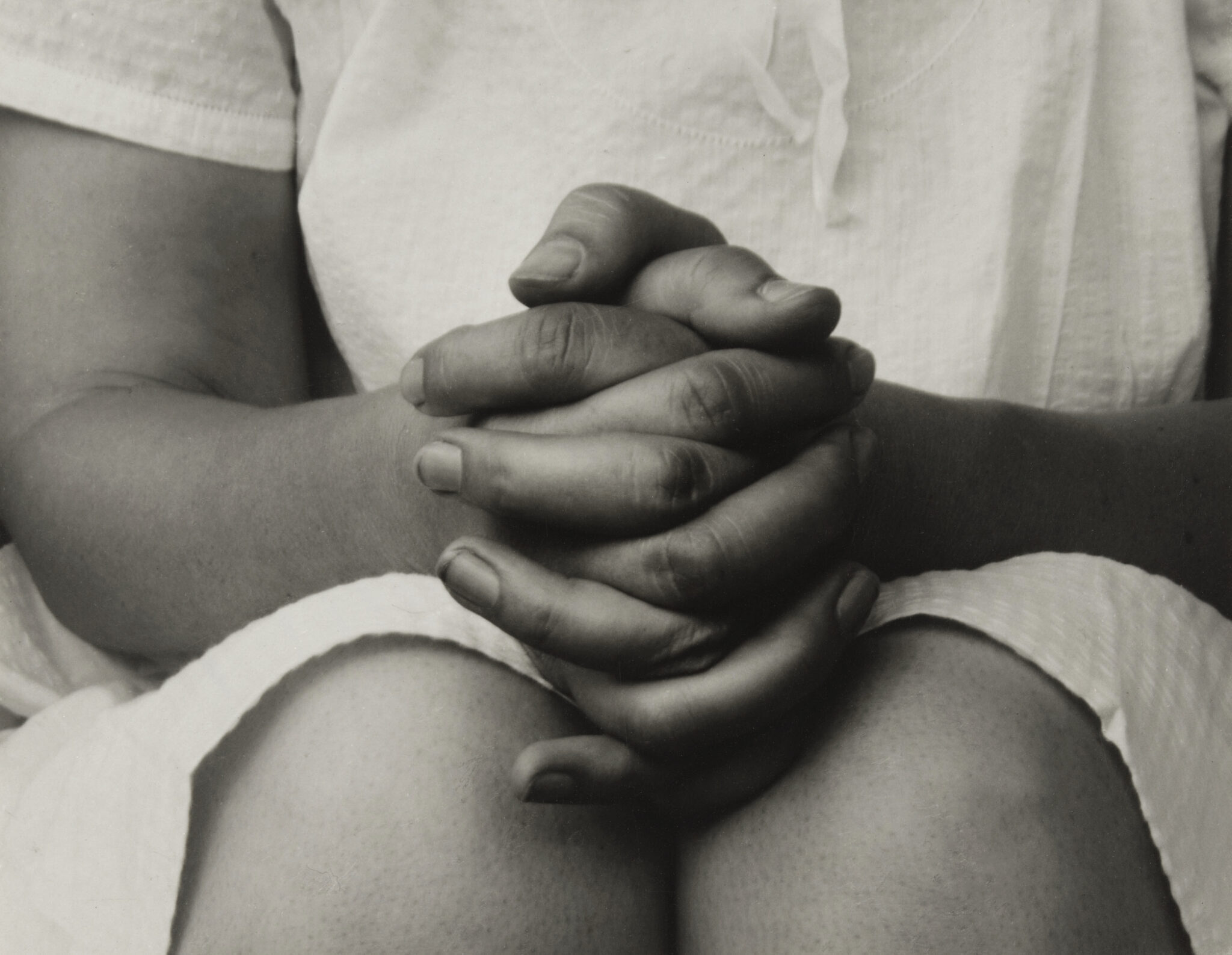 Неловко перед людьми? Вот почему это происходит