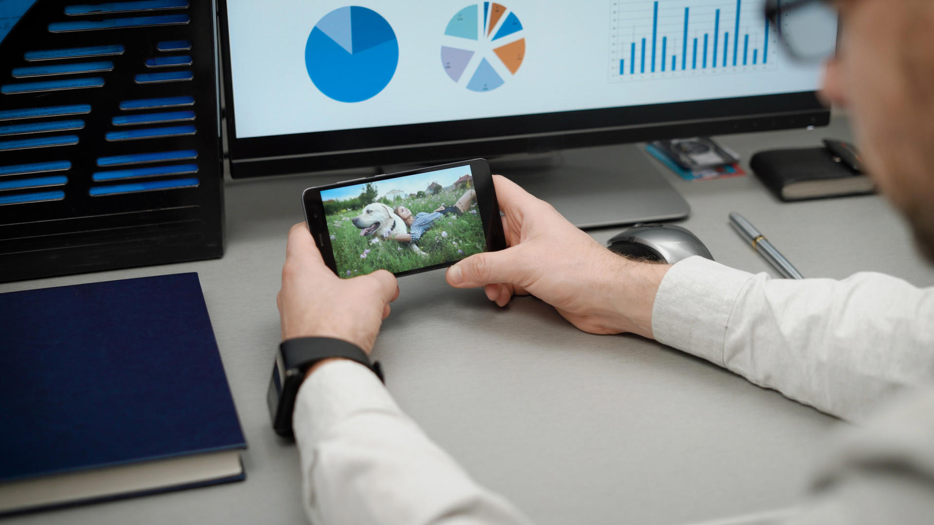 Могут ли вас уволить за чтение социальных сетей на работе