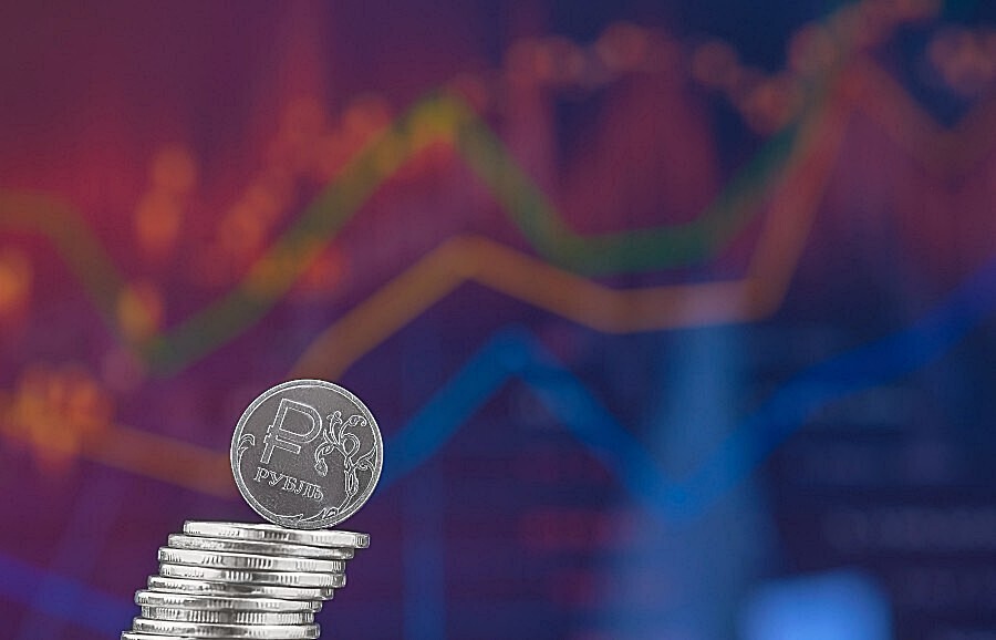 Цены и налоги растут, зарплаты — нет. Эксперты рушат оптимизм главы Минфина Силуанова