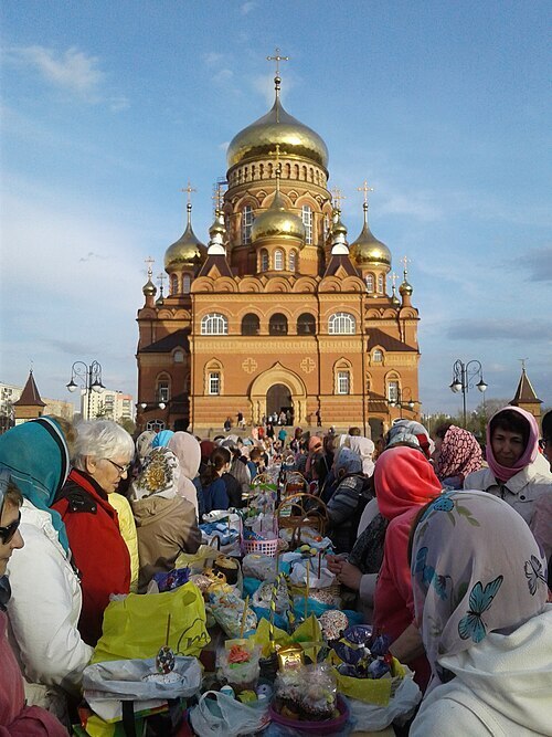 Почему отмечать праздники полезно для психики