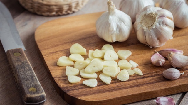 Помогает ли от простуды чеснок?