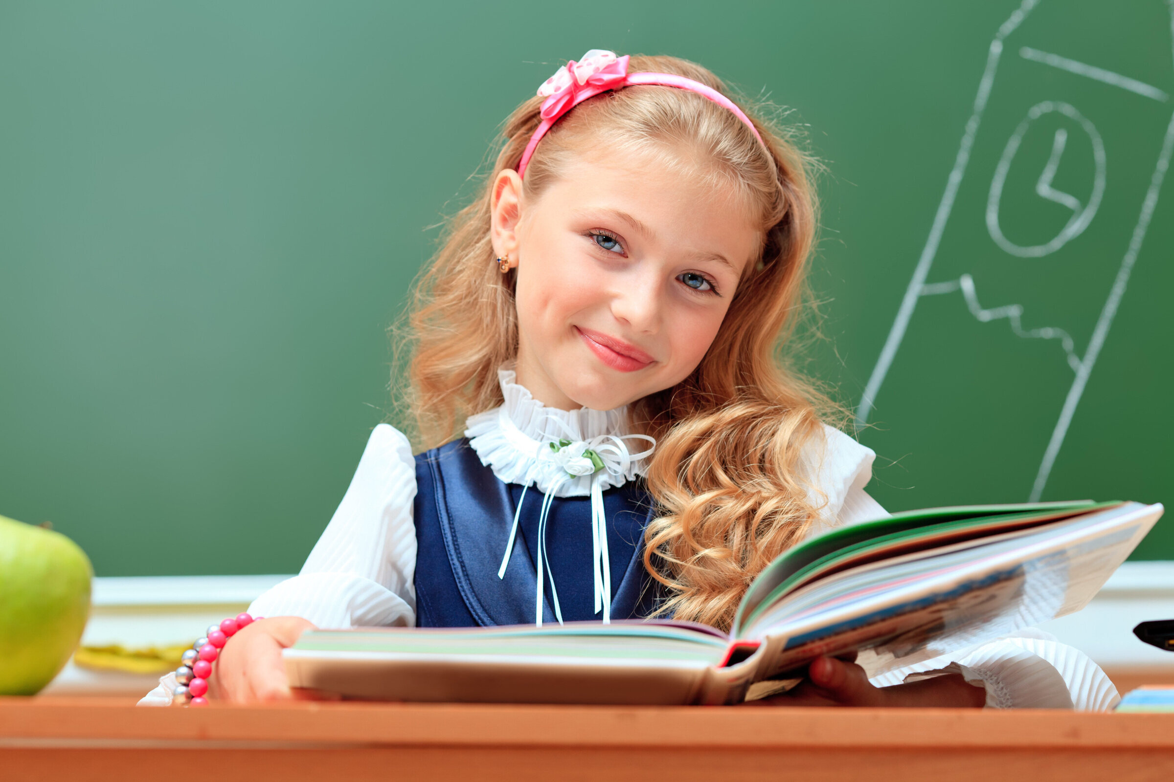 Почему ученики и учителя боятся идти в школу?