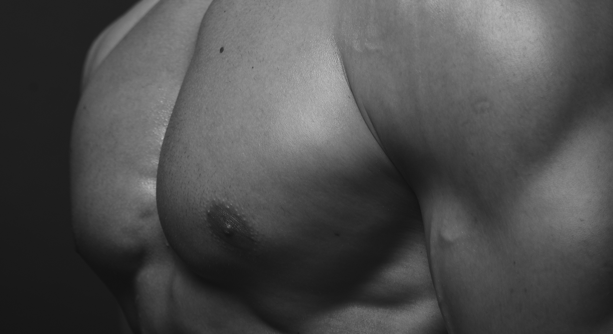 Как развить грудные мышцы: 5 советов