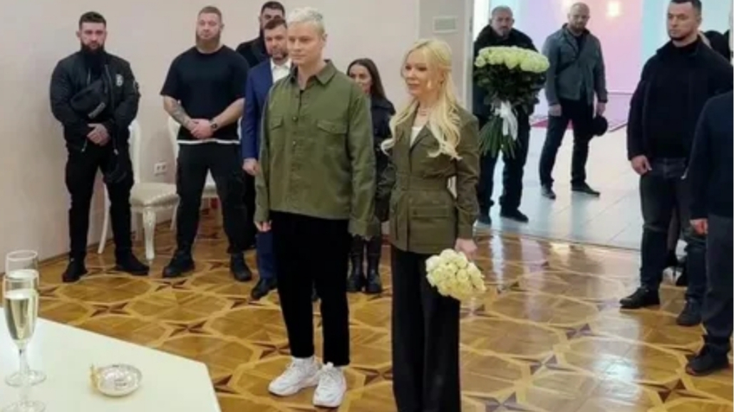 Эротикалық әдемі семіз әйелдер