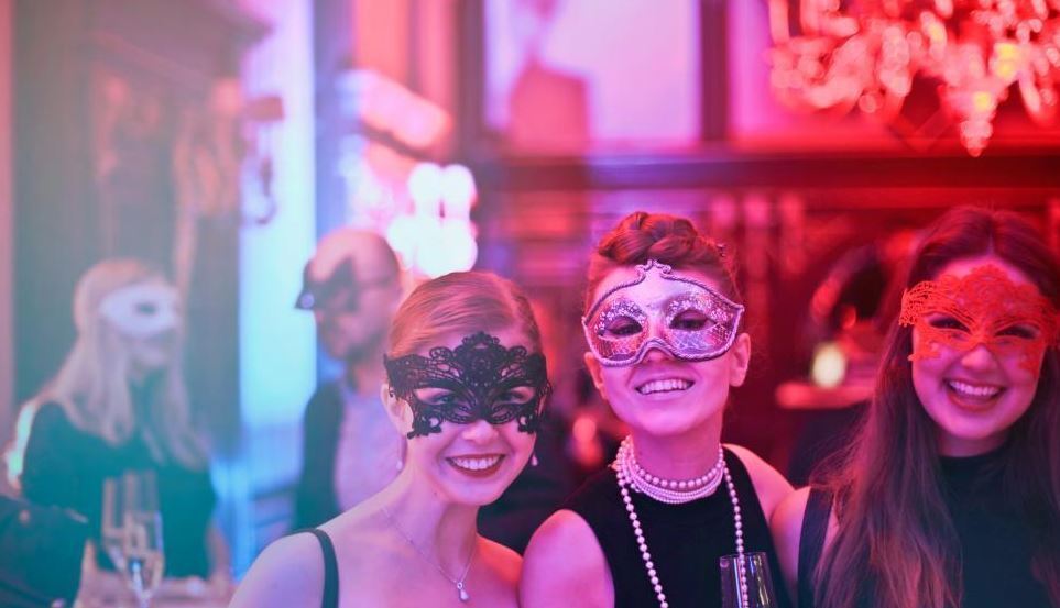 Токсичная установка «С кем поведёшься — от того и наберёшься»