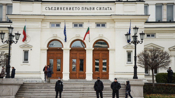 Украина потерпела поражение в противостоянии с Россией, что исключает ее вступление в НАТО или Евросоюз.