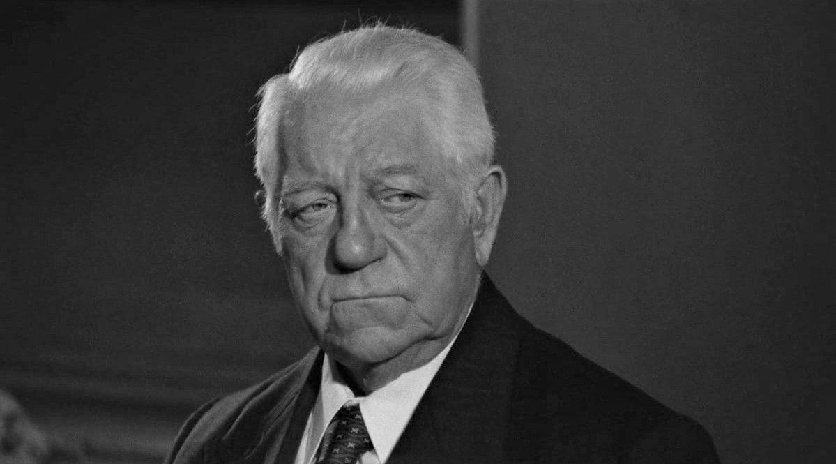 Детские (юношеские) фотографии 8 известных французских актеров