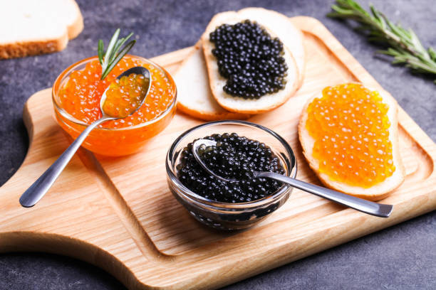 Икра для бедных:Пока красная икра дорожает, берут "широкий ассортимент" дешёвого продукта