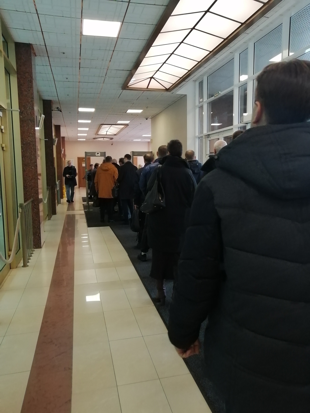 "В 11 ровно заходите!"