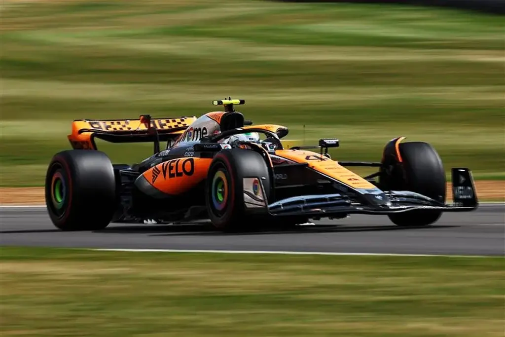 Где живёт Ландо Норрис и каково его состояние (чистый капитал)?