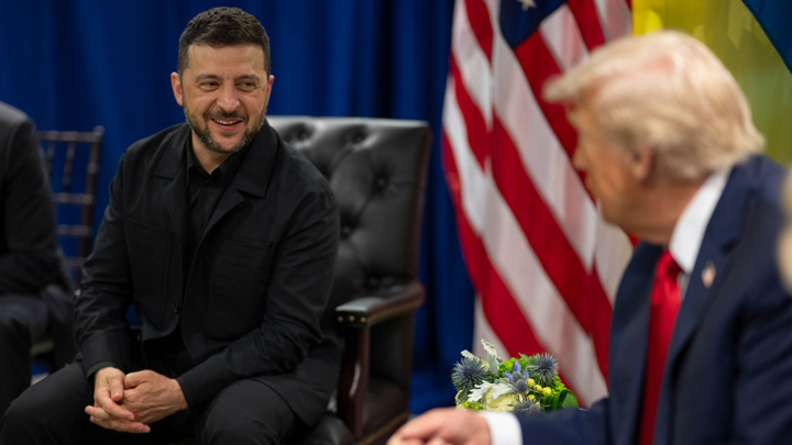 Трамп подозревает Зеленского в блефе для достижения выгодной сделки