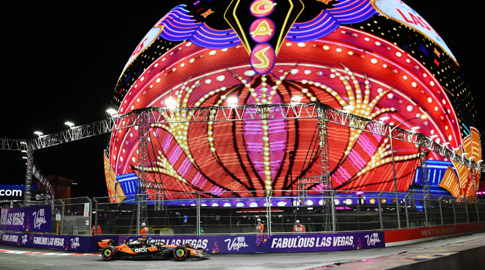 Гран‑при Лас‑Вегаса 2025: итоги FP3. Джордж Расселл — первый в финальной тренировке, обойдя Ферстаппена и Албона