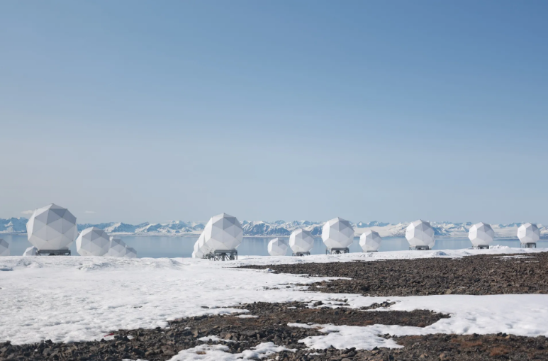 Космическая гонка с Китаем стимулирует бум строительства антенн в Арктике