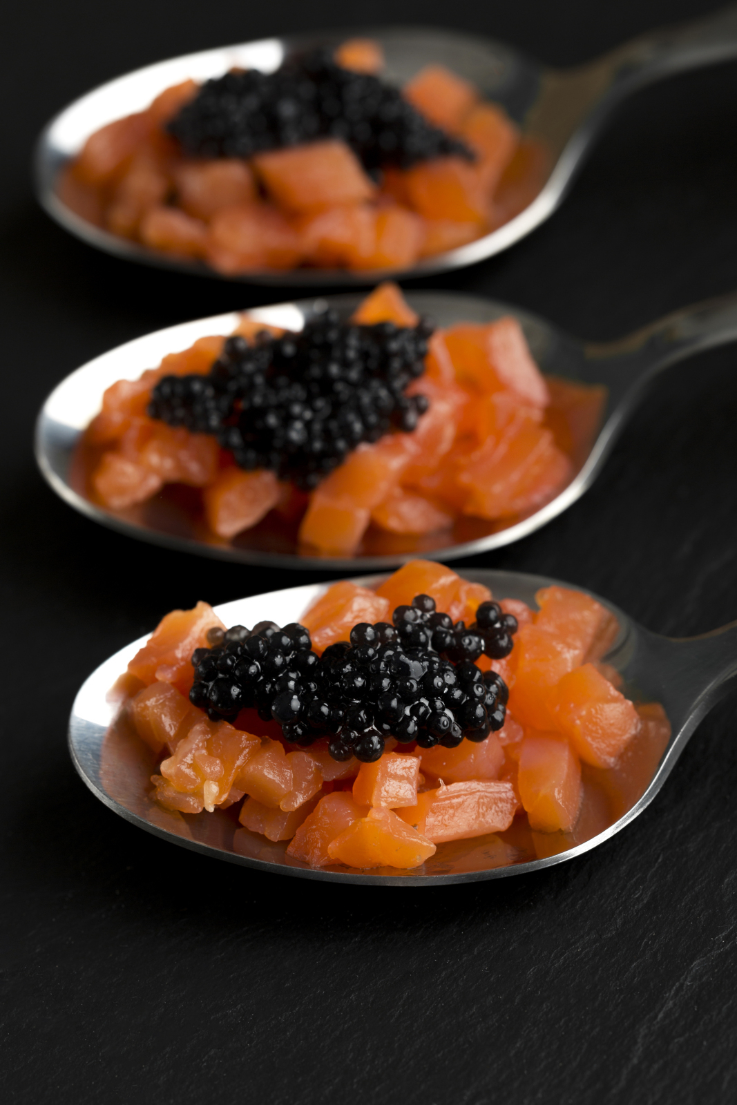 Новый год без потерь: рыба, икра и советы от эксперта