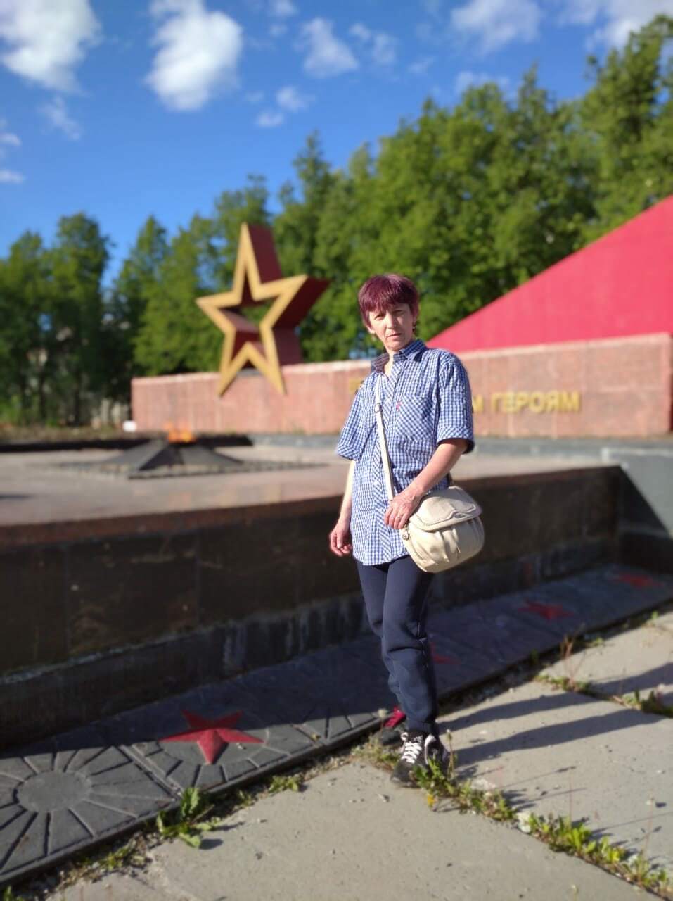 День матери: праздник любви и заботы,значение и история праздника.Личное поздравление матери.