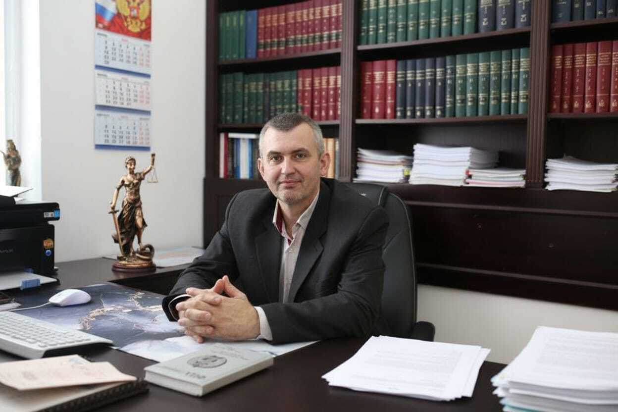 «Он уехал на СВО, а мне арестовали счёт». Что делать, если вы поручитель по кредиту родственника