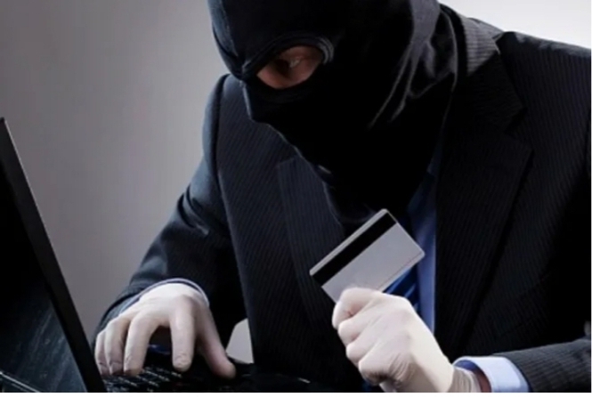 Подарок с подвохом. Как мошенники используют тему премий для распространения вирусов